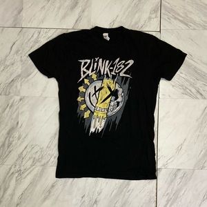 Blink 182 Y2K Tshirt